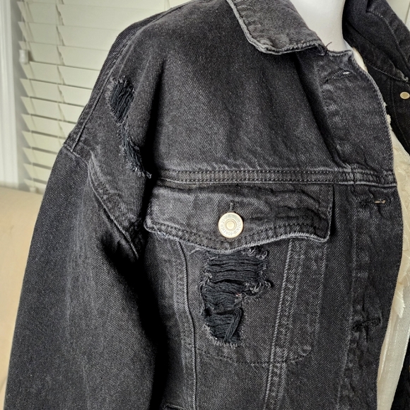 Basic Organically Grown Cotton Denim Jacket by Forever 21, size Medium - Picture 11 of 13